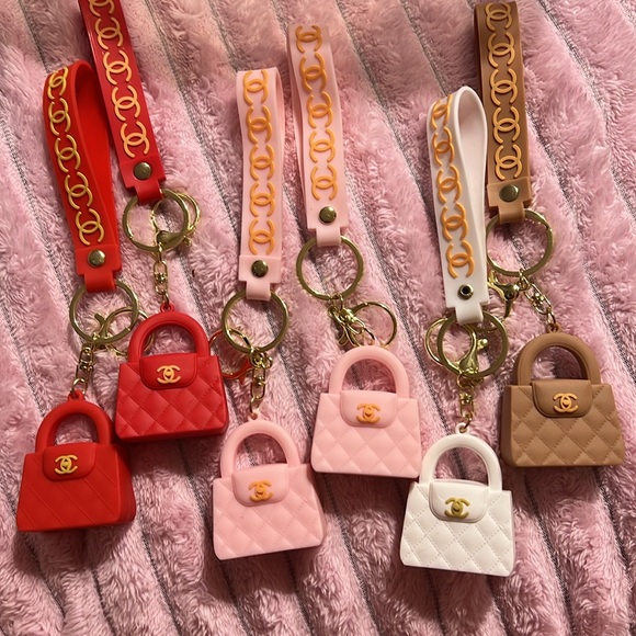 Purse Keychain (1) - Picture 2 of 4